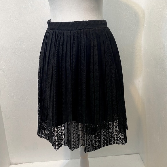 ASOS Dresses & Skirts - ASOS Black Lace Bodycon Mini skirt.Fully lined in Excellent condition.Size XXL
